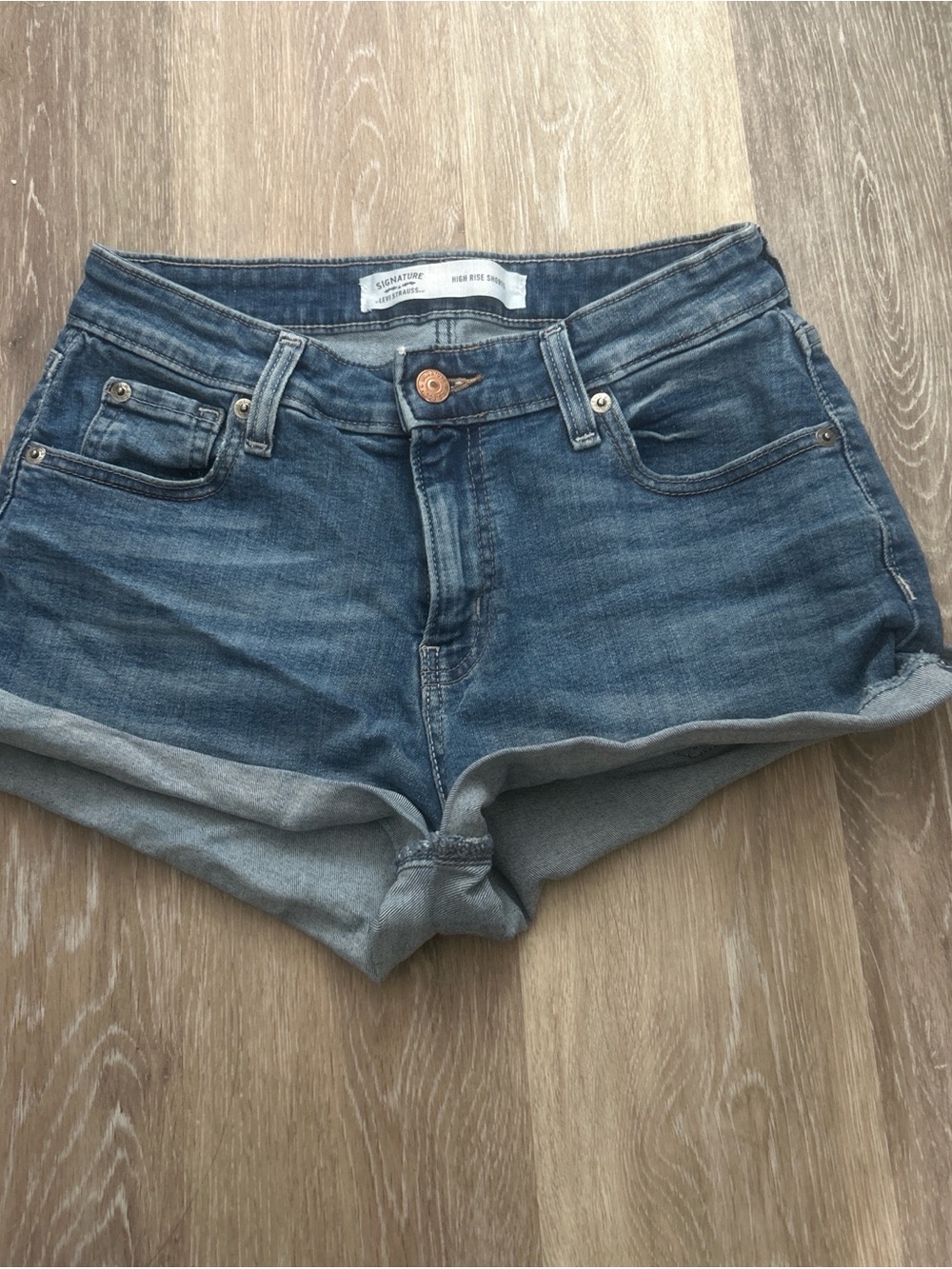 Levi shorts